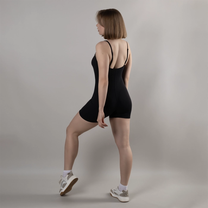 Комбинезон GIG спортивный на тонких бретелях. Чёрный