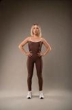 Спортивний комбінезон GIG Shape на тонких бретелях. Шоколадний