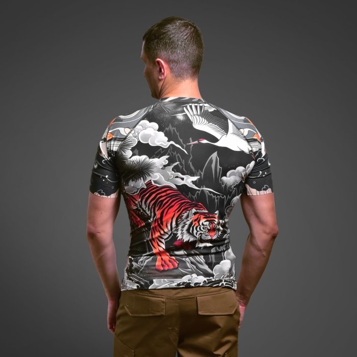 Мужской Рашгард GIG Military с коротким рукавом. Irezumi